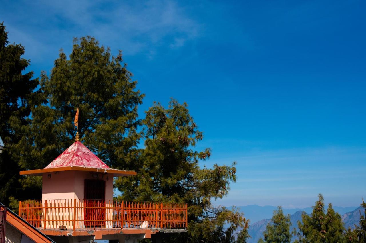 Royal Tulip Luxury Hotel, Kufri, Shimla Exterior foto