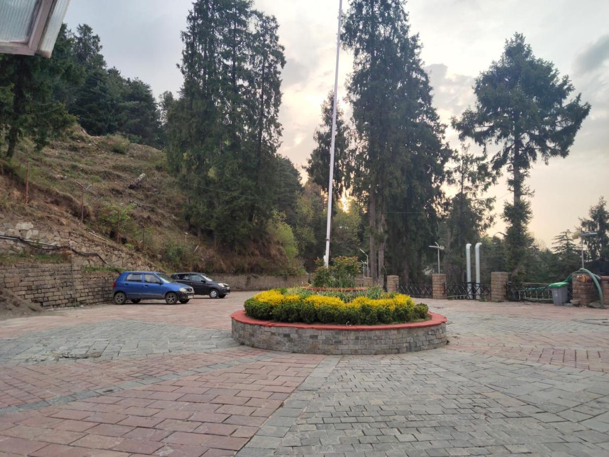 Royal Tulip Luxury Hotel, Kufri, Shimla Exterior foto