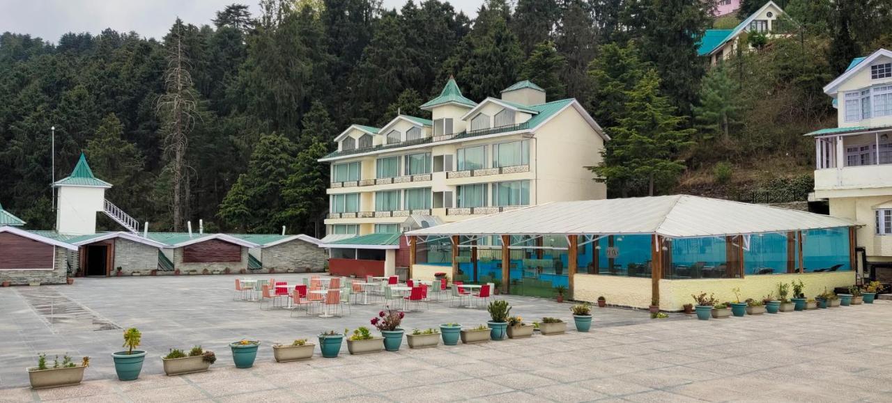 Royal Tulip Luxury Hotel, Kufri, Shimla Exterior foto