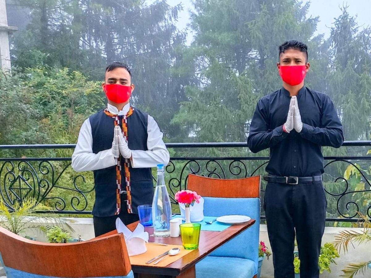 Royal Tulip Luxury Hotel, Kufri, Shimla Exterior foto
