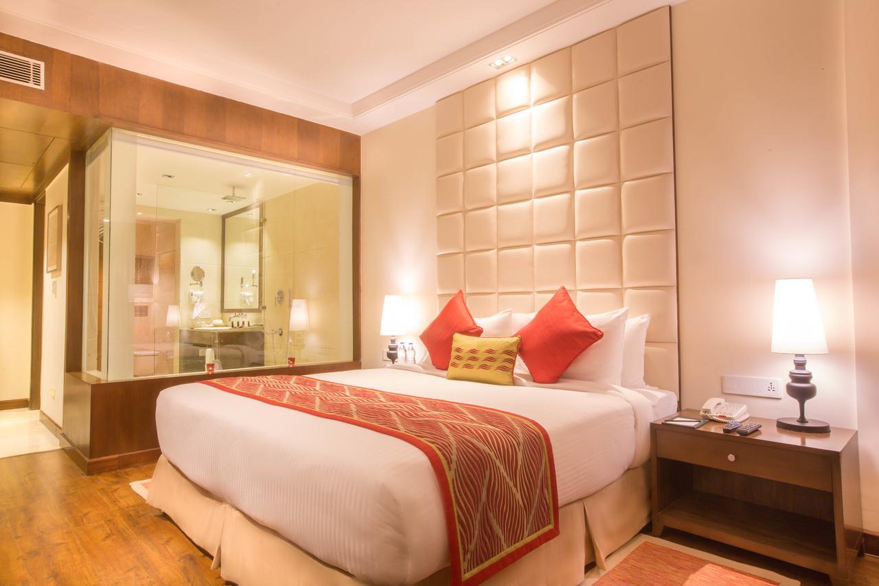 Royal Tulip Luxury Hotel, Kufri, Shimla Exterior foto